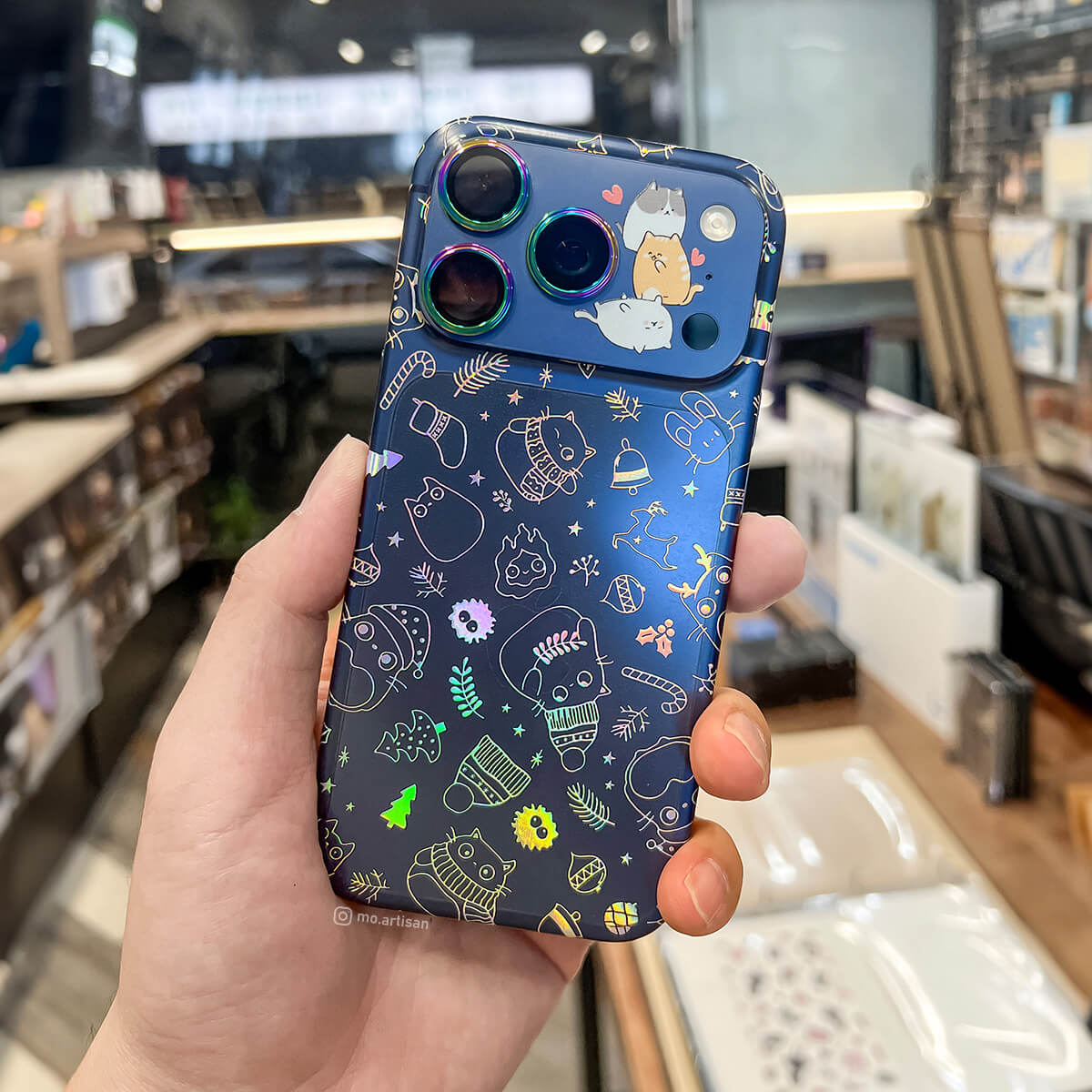 手機貼膜｜3D鈦晶浮雕流光變色膜